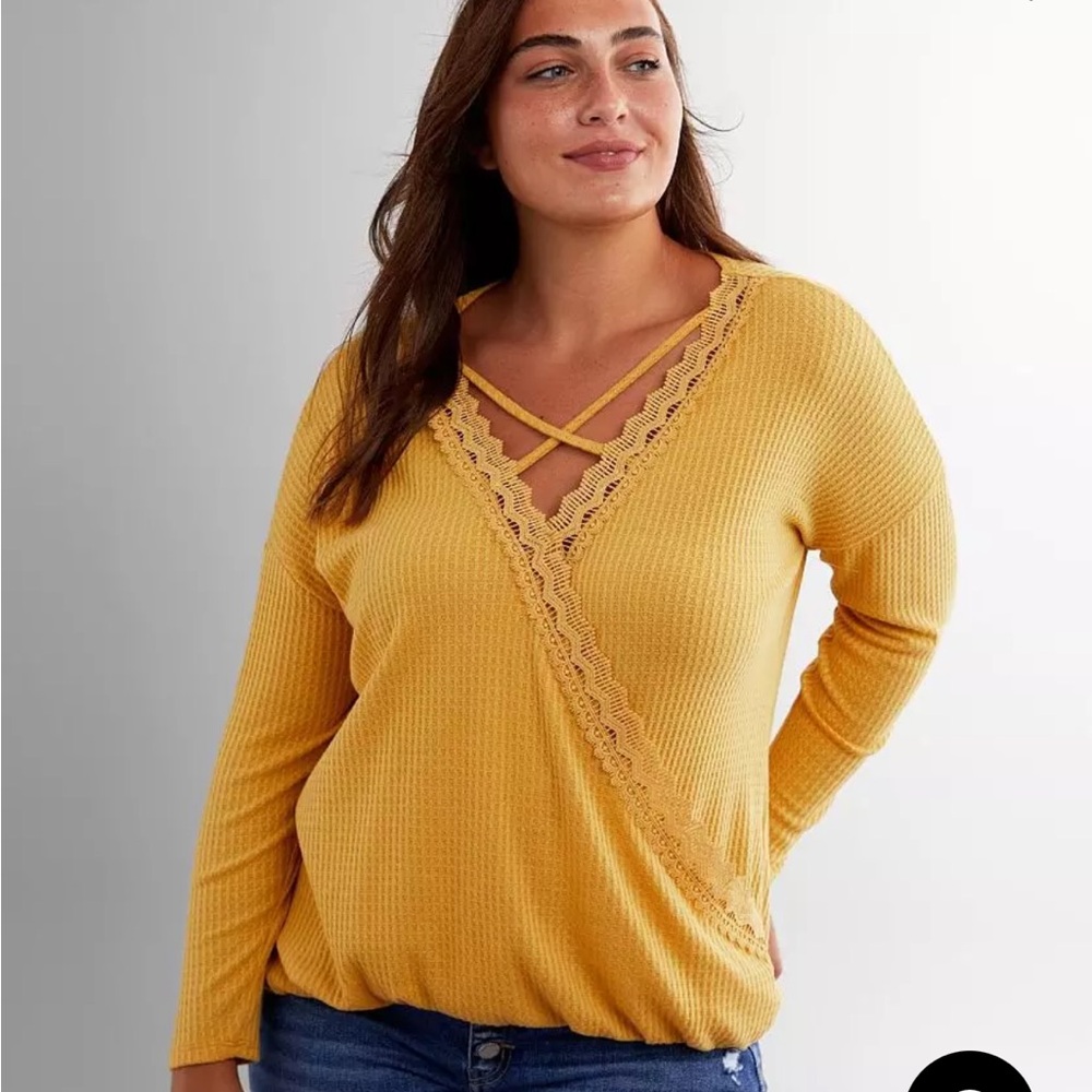 Buckle - Daytrip Surplice Waffle Top in Ochre Color